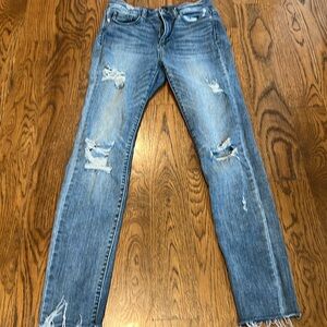 JUDY BLUE! Skinny distressed.